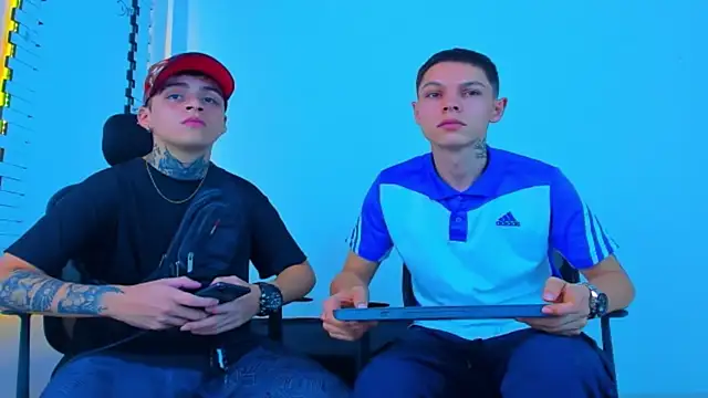 HOT boy2025 online show from 14, 11, 2025