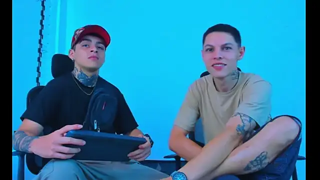 HOT boy2025 online show from 17, 11, 2025