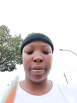 Snapshot of Mayo01_ chatting on 1, 1, 2025 Mayo01 online show from 1, 1, 2025