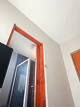 Snapshot of Mayo01_ chatting on 16, 10, 2025 Mayo01 online show from 16, 10, 2025