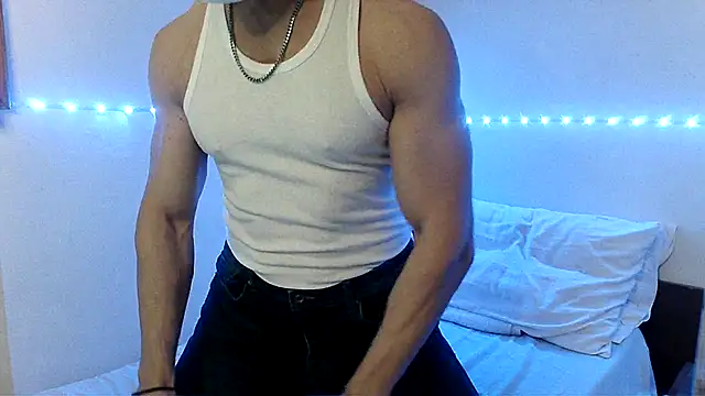 Snapshot of Alexx_Fit023 chatting on 16, 12, 2024 Alexx Fit023 online show from 16, 12, 2024