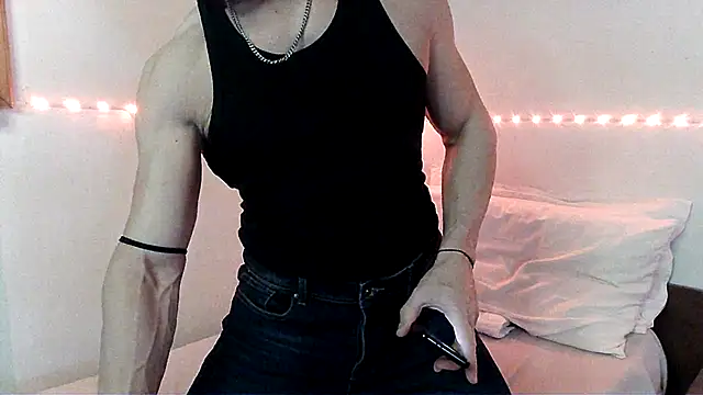 Snapshot of Alexx_Fit023 chatting on 3, 1, 2025 Alexx Fit023 online show from 3, 1, 2025