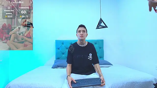 Tinny and Candy online show from 11, 1, 2025