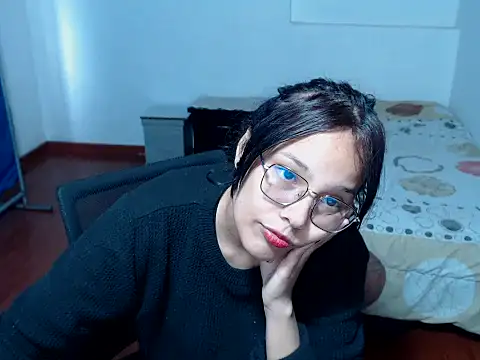 home vlak online show from 13, 11, 2025