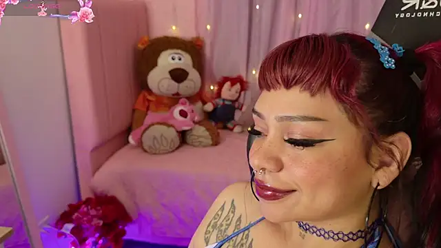 Snapshot of zoesullivan chatting on 4, 5, 2026 zoesullivan online show from 4, 5, 2026