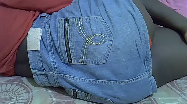 naughtycate  online show from 24, 2, 2025