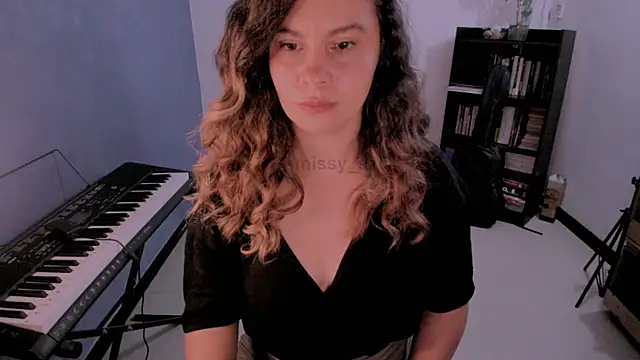 gigi stephans online show from 25, 7, 2026