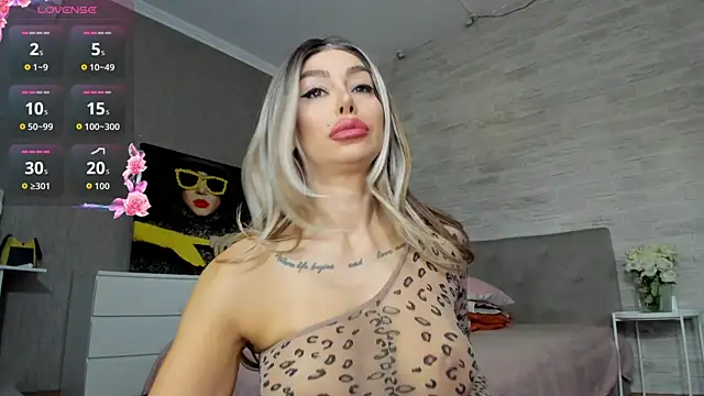 Snapshot of Alessa_Burns chatting on 15, 9, 2025 Alessa Burns online show from 15, 9, 2025