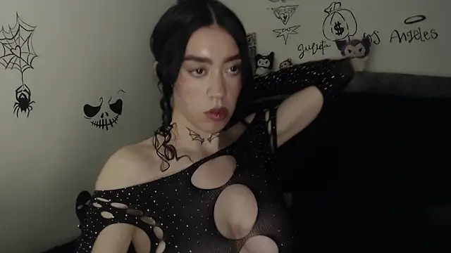 Julieta De Los Angeles online show from 6, 1, 2026