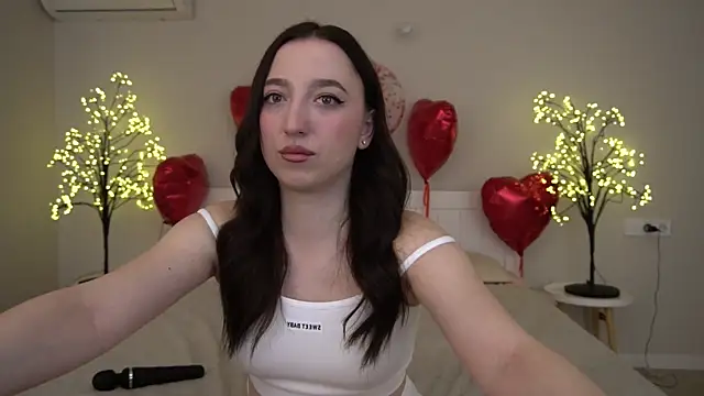 Snapshot of MonAmourrrR chatting on 20, 2, 2025 MonAmourrrR online show from 20, 2, 2025