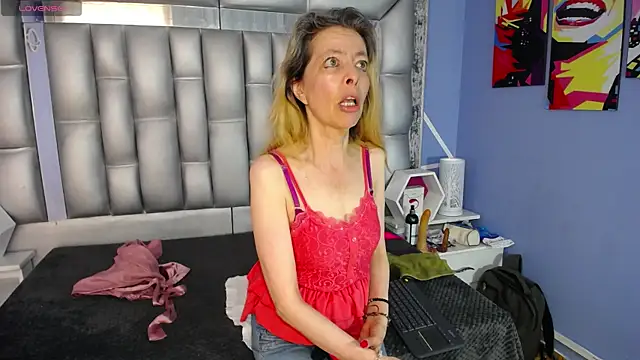 sophia ny online show from 16, 9, 2025