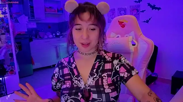 Snapshot of FernandaOrtegaaa chatting on 8, 6, 2026 FernandaOrtegaaa online show from 8, 6, 2026