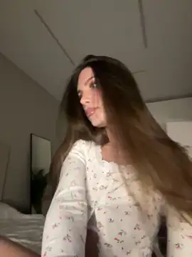 Snapshot of WildOrchid chatting on 4, 11, 2025 WildOrchid online show from 4, 11, 2025