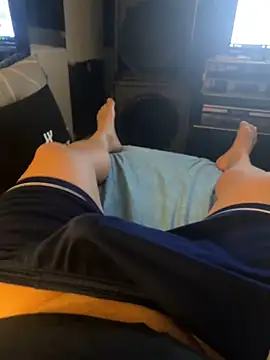 Snapshot of MatthewEmme chatting on 22, 10, 2025 MatthewEmme online show from 22, 10, 2025