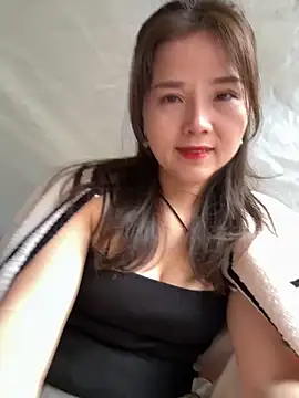 Snapshot of Efangfang chatting on 1, 1, 2025 Efangfang online show from 1, 1, 2025