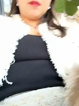 Snapshot of Efangfang chatting on 5, 1, 2025 Efangfang online show from 5, 1, 2025