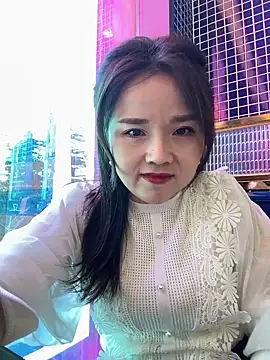 Snapshot of Efangfang chatting on 12, 1, 2025 Efangfang online show from 12, 1, 2025