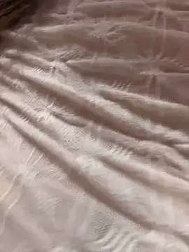 Snapshot of Efangfang chatting on 5, 2, 2025 Efangfang online show from 5, 2, 2025