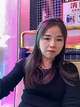 Snapshot of Efangfang chatting on 18, 2, 2025 Efangfang online show from 18, 2, 2025