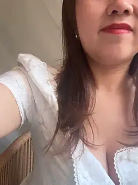 Snapshot of Efangfang chatting on 20, 2, 2025 Efangfang online show from 20, 2, 2025