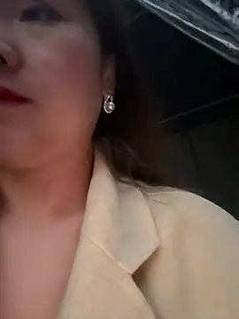 Snapshot of Efangfang chatting on 1, 3, 2025 Efangfang online show from 1, 3, 2025