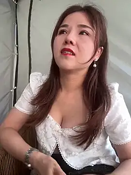 Snapshot of Efangfang chatting on 14, 3, 2025 Efangfang online show from 14, 3, 2025