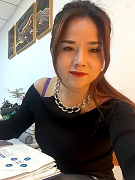 Snapshot of Efangfang chatting on 25, 11, 2025 Efangfang online show from 25, 11, 2025