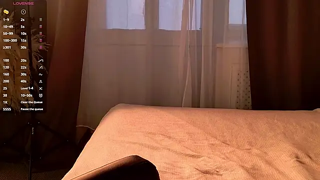 Snapshot of EmiliaDreams chatting on 18, 9, 2025 EmiliaDreams online show from 18, 9, 2025