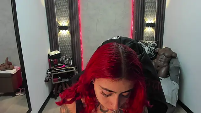 selene red  online show from 12, 2, 2025