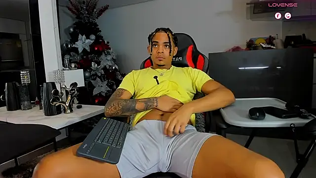 Snapshot of daikokuten_ chatting on 2, 12, 2024 daikokuten online show from 2, 12, 2024