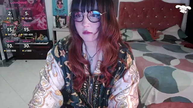 Snapshot of Avril2001 chatting on 26, 9, 2025 Avril2001 online show from 26, 9, 2025