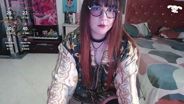 Snapshot of Avril2001 chatting on 3, 10, 2025 Avril2001 online show from 3, 10, 2025