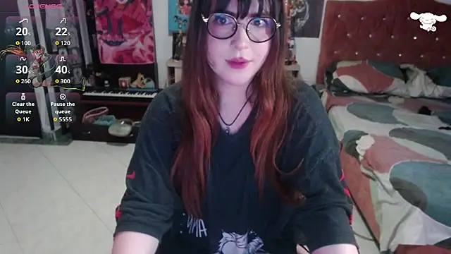 Snapshot of Avril2001 chatting on 4, 10, 2025 Avril2001 online show from 4, 10, 2025