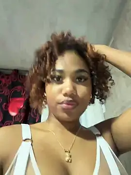 Snapshot of Lya-Kasandra chatting on 27, 2, 2025 Lya-Kasandra online show from 27, 2, 2025