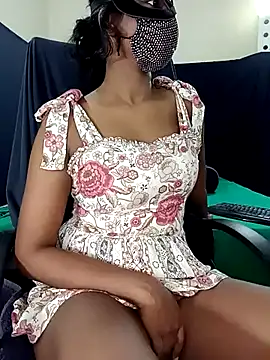 Snapshot of Midnight_Blossom chatting on 12, 2, 2025 Midnight Blossom online show from 12, 2, 2025