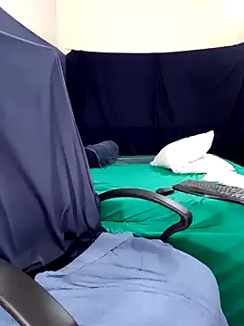 Snapshot of Midnight_Blossom chatting on 18, 2, 2025 Midnight Blossom online show from 18, 2, 2025