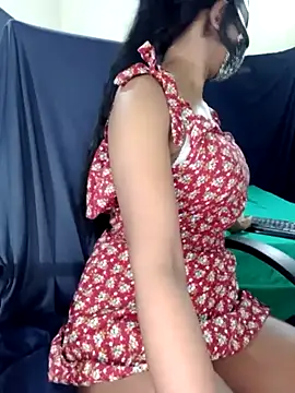 Snapshot of Midnight_Blossom chatting on 18, 2, 2025 Midnight Blossom online show from 18, 2, 2025