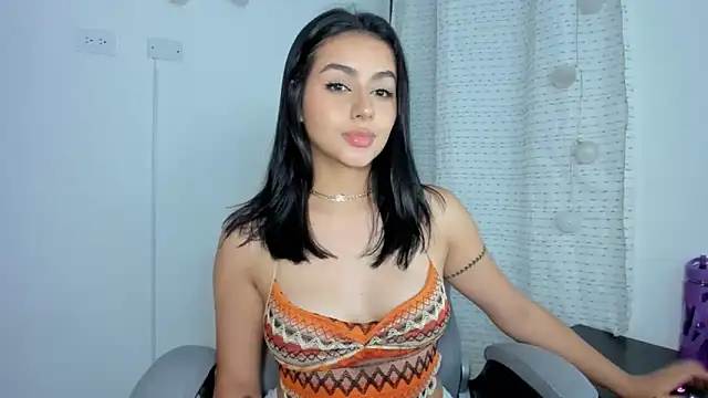 julia strauns online show from 12, 2, 2025