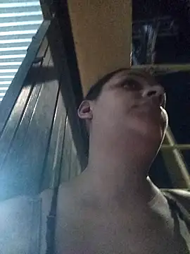 Snapshot of Andreita_95 chatting on 5, 11, 2025 Andreita 95 online show from 5, 11, 2025