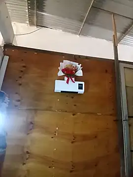 Snapshot of Andreita_95 chatting on 8, 11, 2025 Andreita 95 online show from 8, 11, 2025