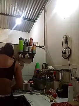 Snapshot of Andreita_95 chatting on 10, 11, 2025 Andreita 95 online show from 10, 11, 2025