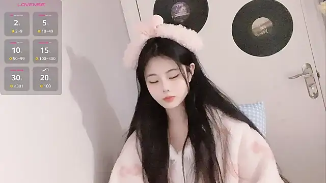 Qedgjwyz1 online show from 1, 2, 2025