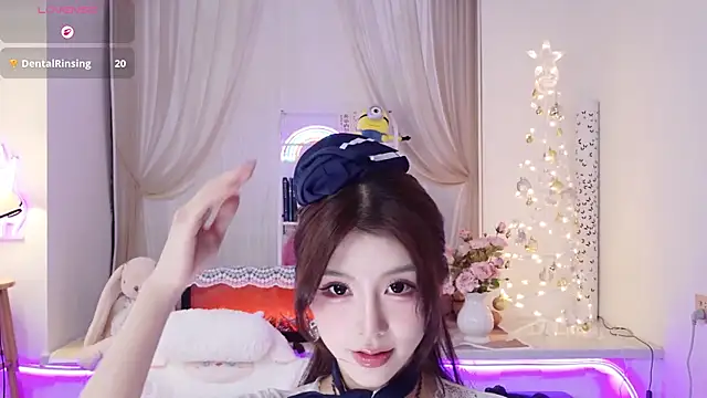 Momoever123456 online show from 18, 7, 2026