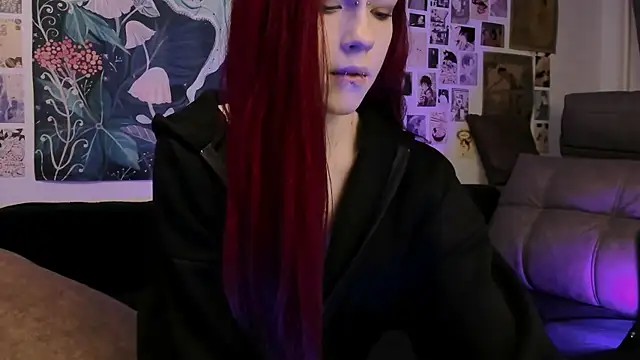 Snapshot of baby_monster1 chatting on 21, 12, 2024 baby monster1 online show from 21, 12, 2024