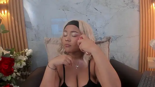 cherry chel online show from 17, 12, 2025