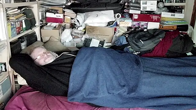 Snapshot of hadeszeuss2 chatting on 20, 12, 2024 hadeszeuss2 online show from 20, 12, 2024