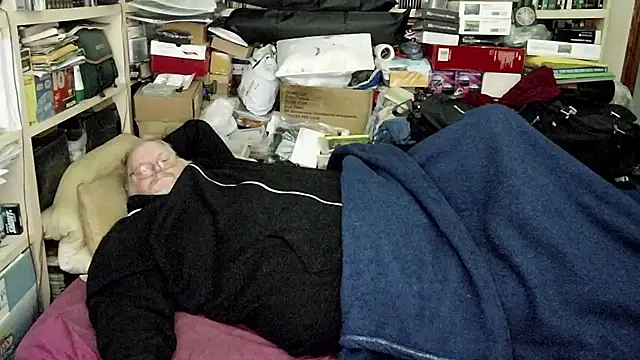 Snapshot of hadeszeuss2 chatting on 21, 12, 2024 hadeszeuss2 online show from 21, 12, 2024