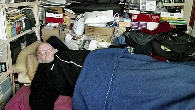 Snapshot of hadeszeuss2 chatting on 21, 12, 2024 hadeszeuss2 online show from 21, 12, 2024