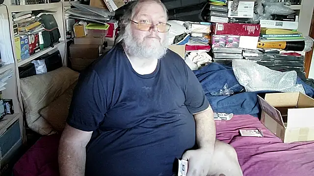 Snapshot of hadeszeuss2 chatting on 2, 1, 2025 hadeszeuss2 online show from 2, 1, 2025