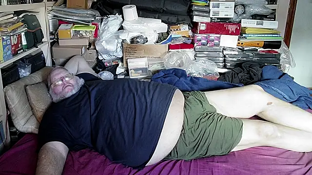 Snapshot of hadeszeuss2 chatting on 10, 1, 2025 hadeszeuss2 online show from 10, 1, 2025